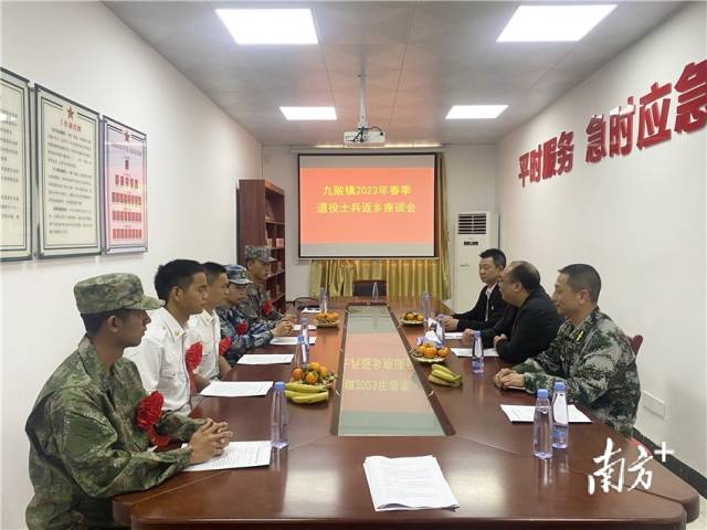 座談會現(xiàn)場。