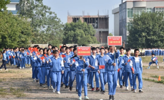 連州市職業(yè)技術(shù)學(xué)校、連州技工學(xué)校舉辦2019年廣播操比賽359.png